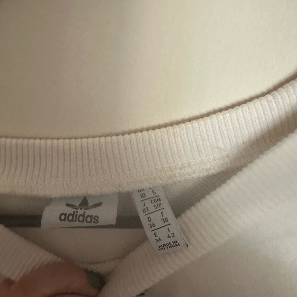 Adidas Cropped Crewneck - Picture 4 of 4